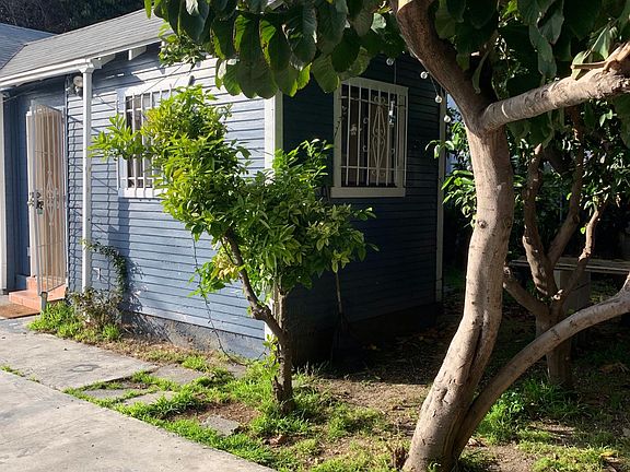 4th image of 2739 S Redondo Blvd #3