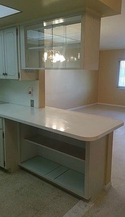 4th image of 2624 NE 32nd St APT 217