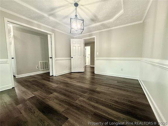 5th image of 632 Bromsworth Trl