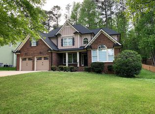 112 Branchside Ln, Holly Springs, NC 27540