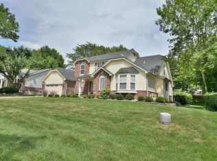 2342 Westpar Dr, Chesterfield, MO 63017