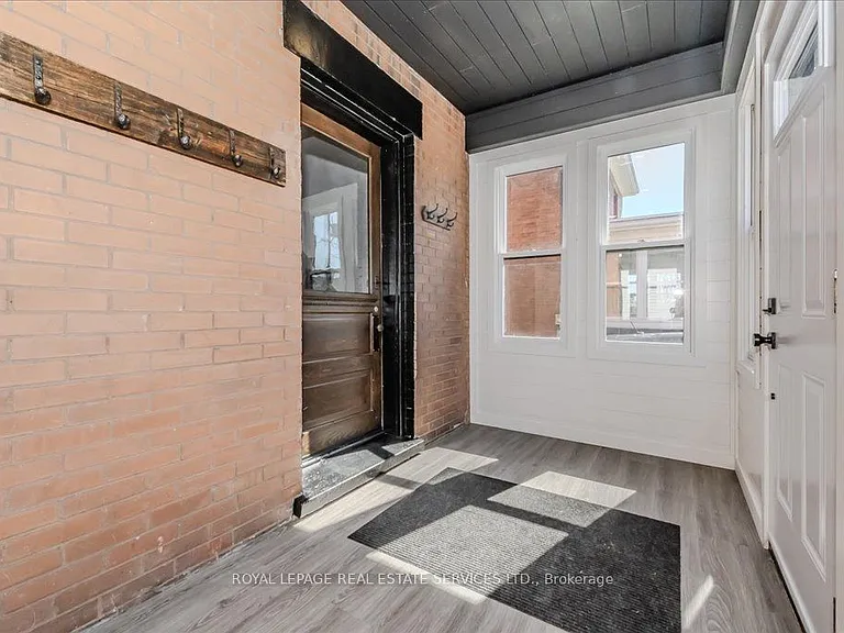 97 Glenmorris St — Photo 5