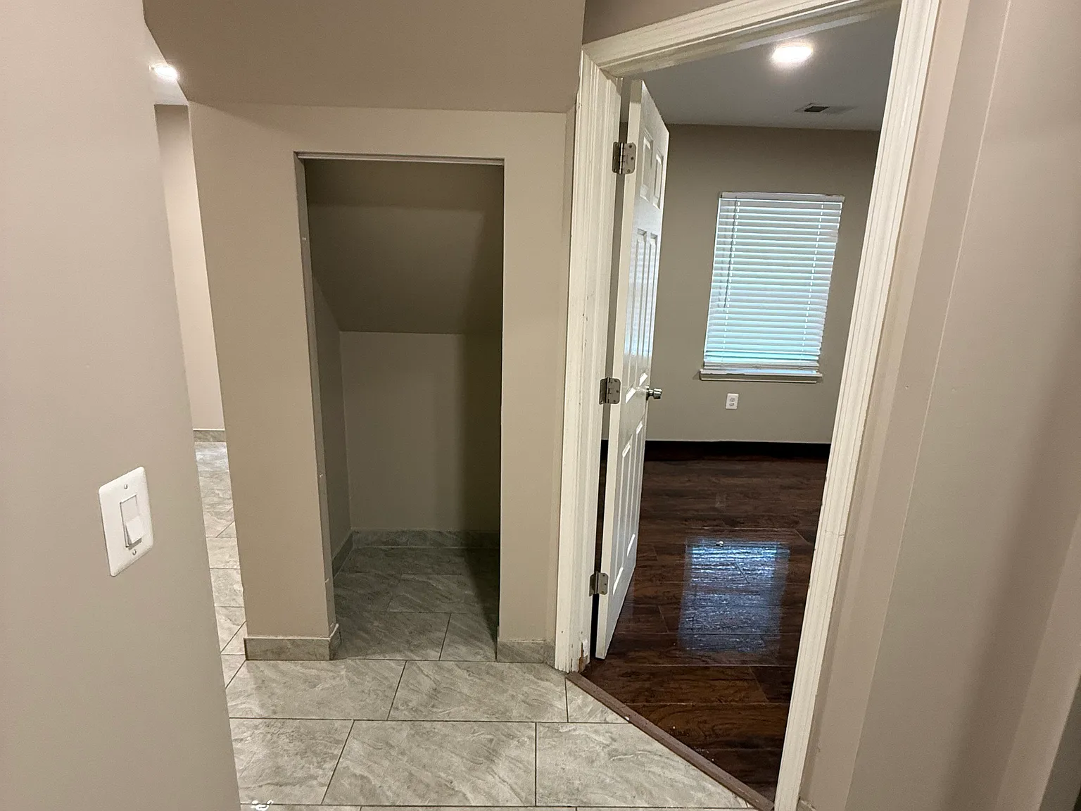 4 bed, 900 sqft, $1,350 — Photo 3