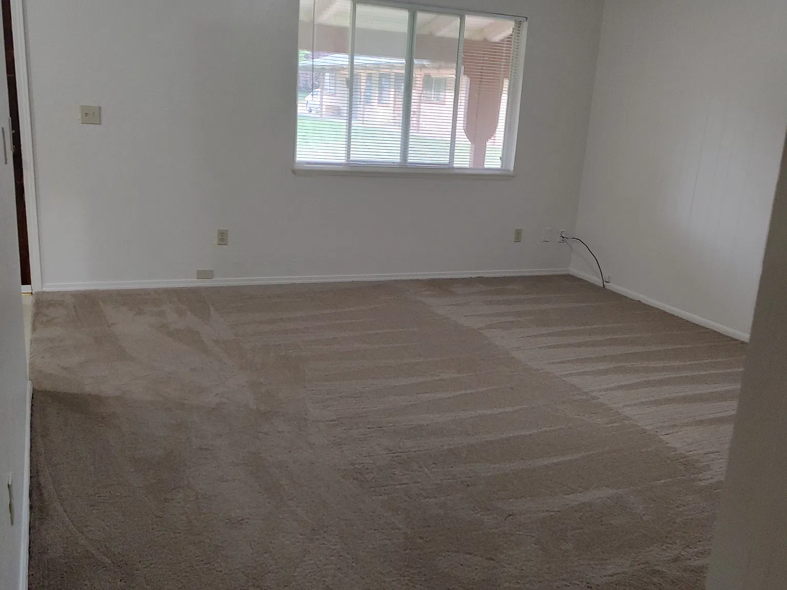 2 bed, 850 sqft, $1,050 — Photo 1