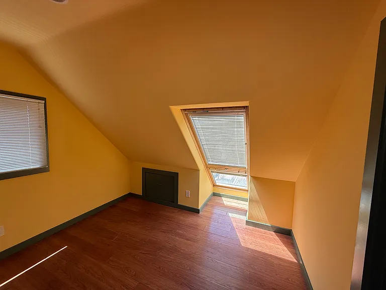 1615 Oregon St #1 — Photo 6