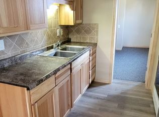 2107-2109 Olive St #1B-1BA-492SQFT, Cedar Falls, IA 50613