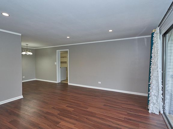 2nd image of 917 Shattuck Ln Unit 917