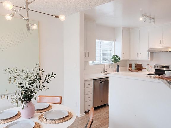 4th image of 11921 Weddington St APT 104