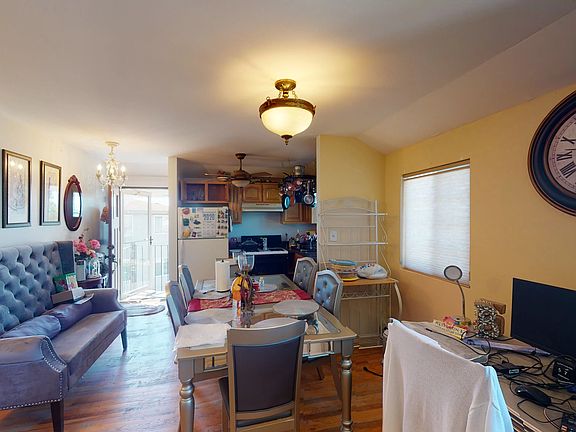 2nd image of 120-11-201 Place