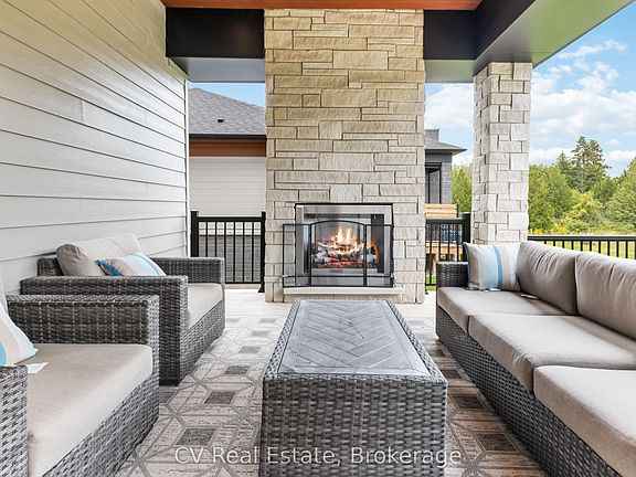 2nd image of 125 Stoneleigh Dr