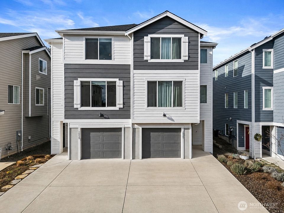 1st image of 10049 Kings Landing Avenue NW