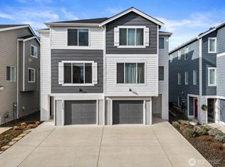 10049 Kings Landing Ave NW, Bremerton, WA 98311