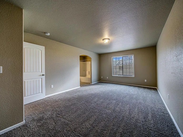 7685 Forest Meadows Ave — Photo 17