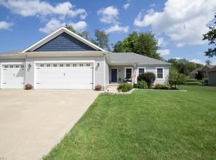 4417 Folkstone Cir, Uniontown, OH