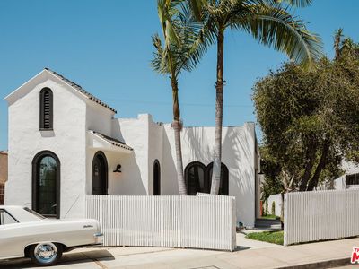 2353 Lucerne Ave, Los Angeles, CA, 90016