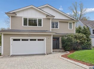 34 Merrifield Way, Cresskill, NJ 07626