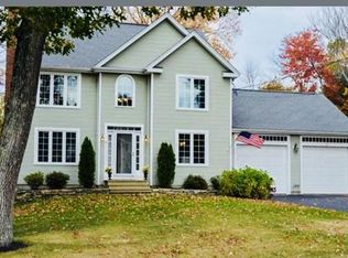 41 McClellan Rd, Sutton, MA 01590