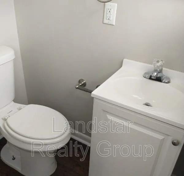 9403 Burgoo King Rd — Photo 18