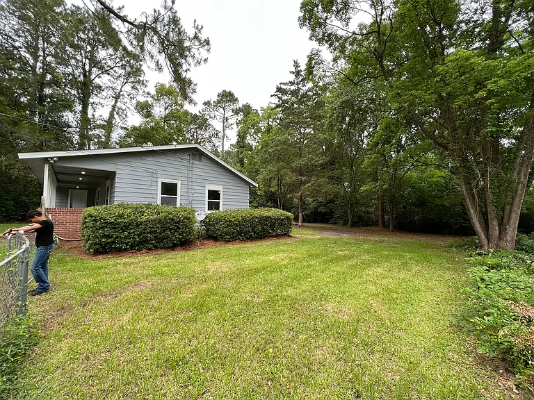 409 Midflow St — Photo 8