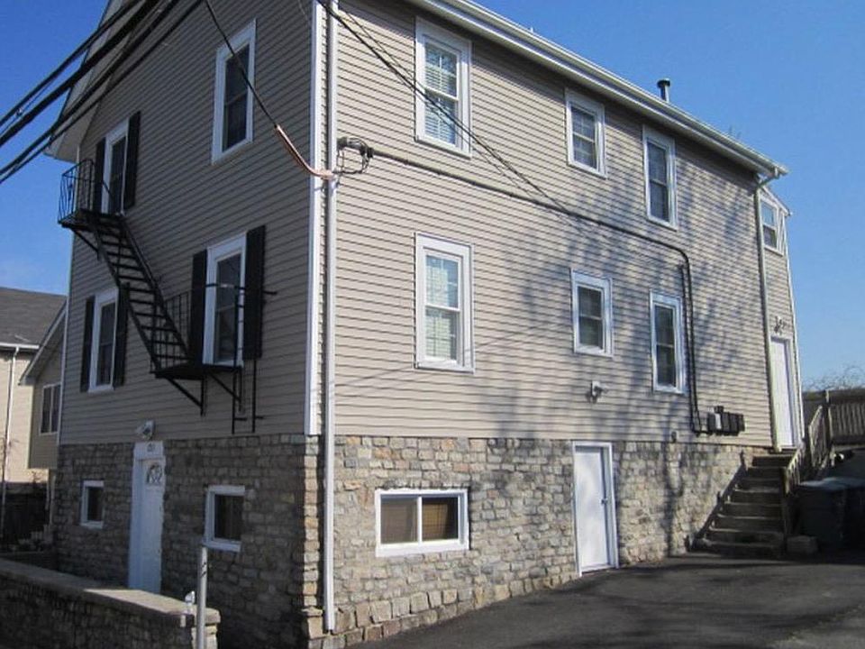 1st image of 723 Pine St Floor 2