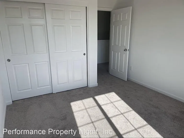 6698 E Adena Ave — Photo 14