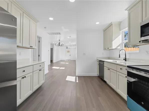 2761 Cedar Rd, Chesapeake, VA 23323