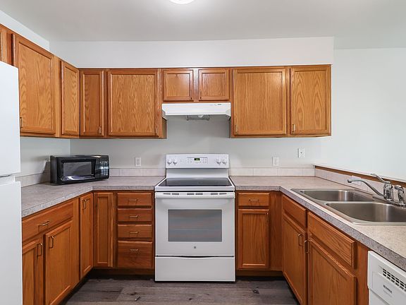 2nd image of 1459 NW Elwha St #321003593