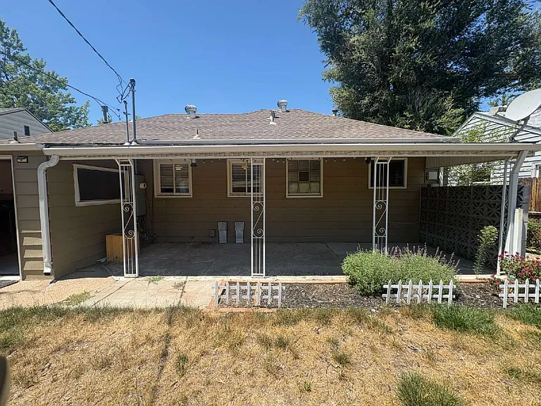 4340 S Huron St — Photo 13