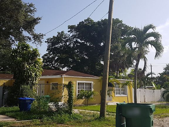 5th image of 2750 NW 169th Ter