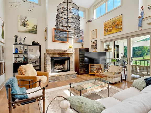 15th image of this home