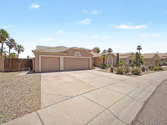 2nd image of 649 W MUIRWOOD Drive