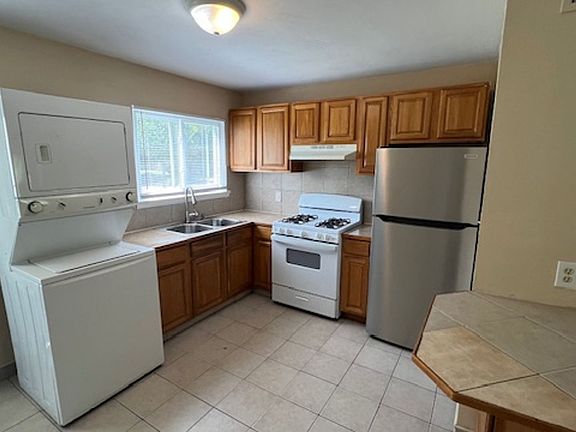 4th image of 10 Pollux Cir E APT 3