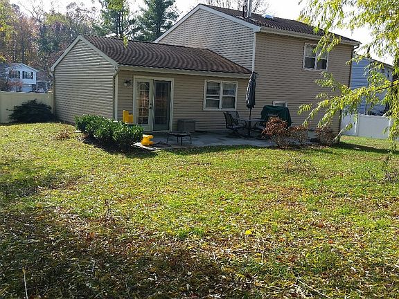 3rd image of 227 Bucks Meadow Ln