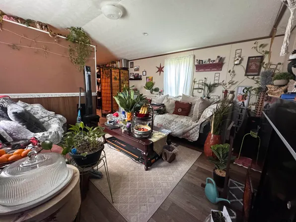 612 W Broadway St, Jefferson, TX 75657