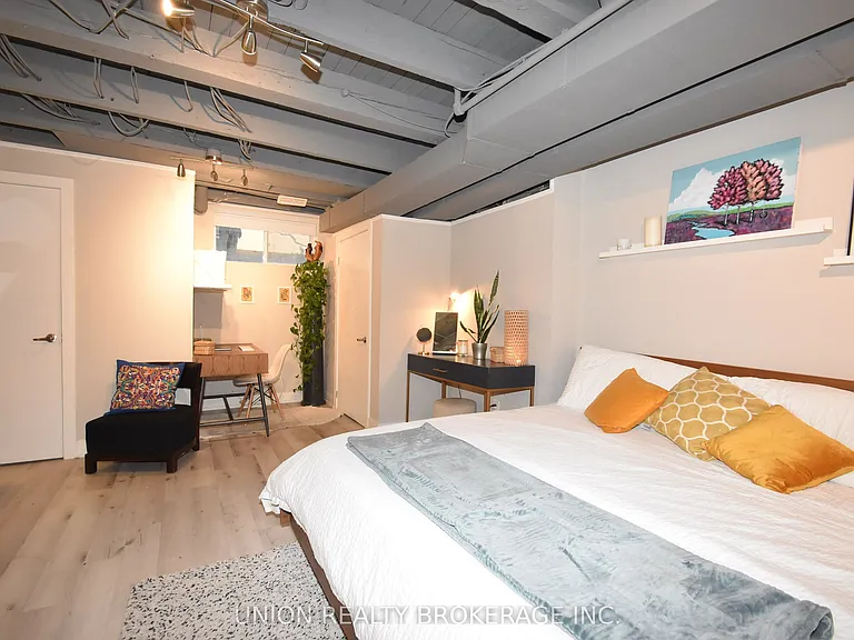 66 Lansdowne Ave #1 — Photo 11
