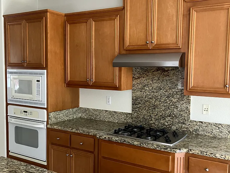 124 W Verano Ct — Photo 7