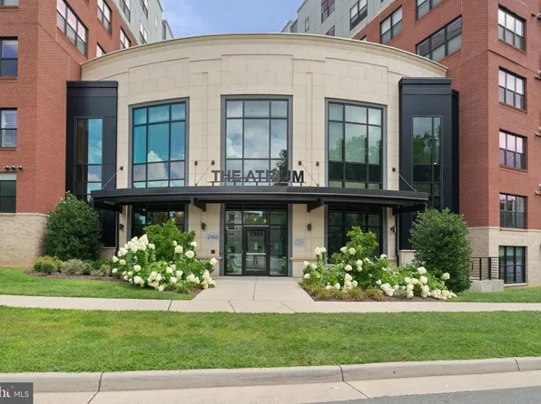 2960 Vaden Dr Unit 2-413, Fairfax, VA 22031