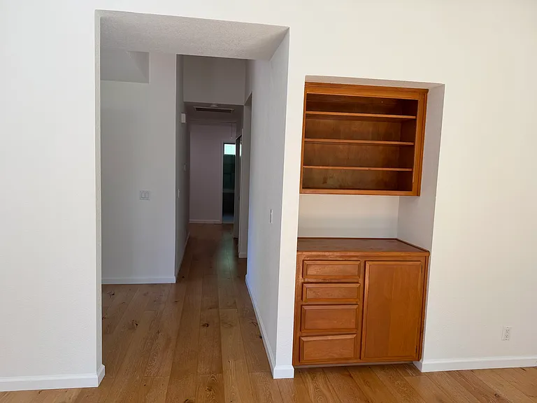 1260 Evans Ct — Photo 10