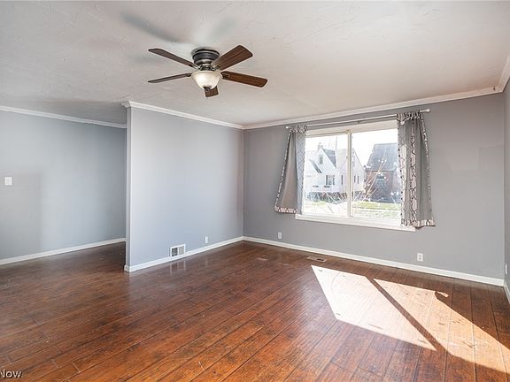 5th image of 2422 North Ave