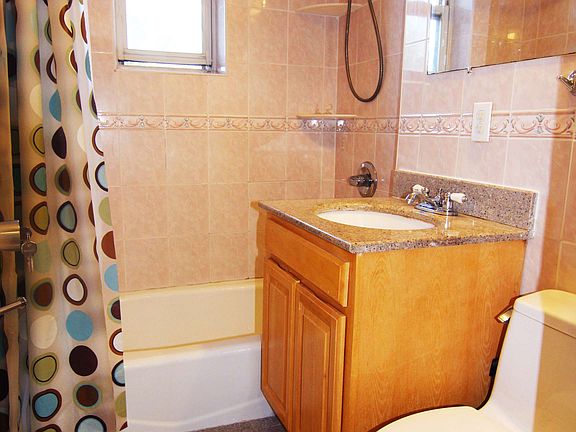 3rd image of 387 Avenue S #2A