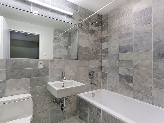 5th image of 72 Steuben St #1A
