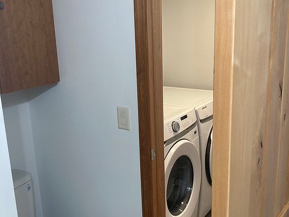 4th image of 1-533 Broadway St S