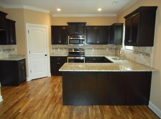 2912 June Bug Dr, Murfreesboro, TN 37129