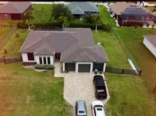523 NW 20th St, Cape Coral, FL 33993