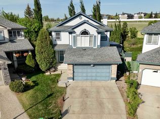 442 Hunters Grn NW, Edmonton, AB T6R 3C1