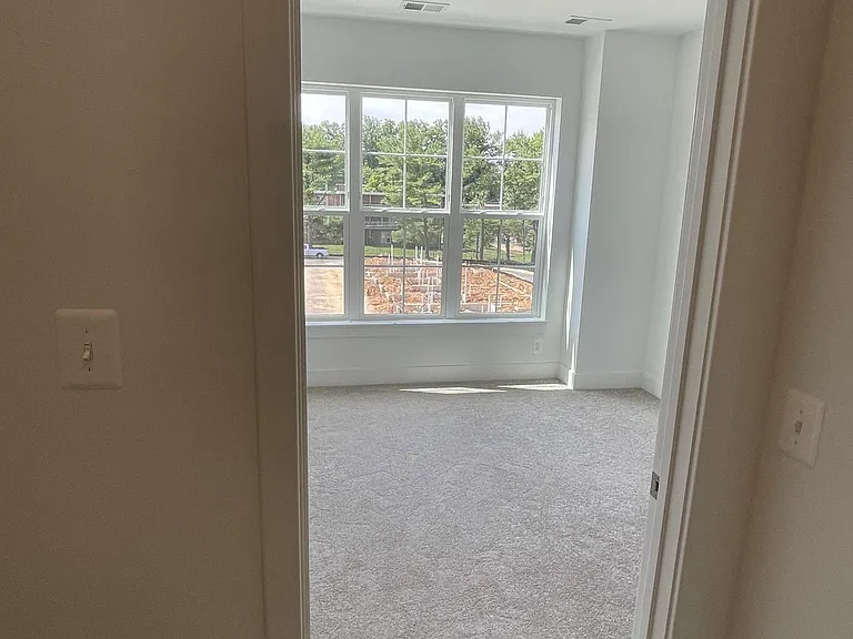7372 Blade Dr — Photo 10