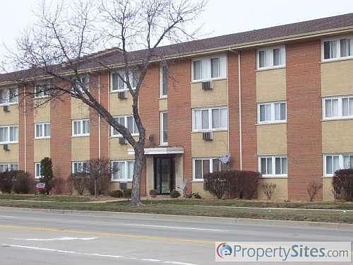 1st image of 4440 W 111th St APT 15