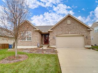4061 Spicebush Dr, Tipp City, OH 45371