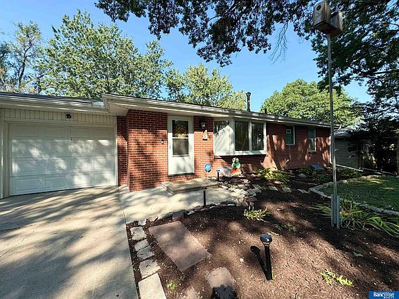5th image of 901 N 57th St