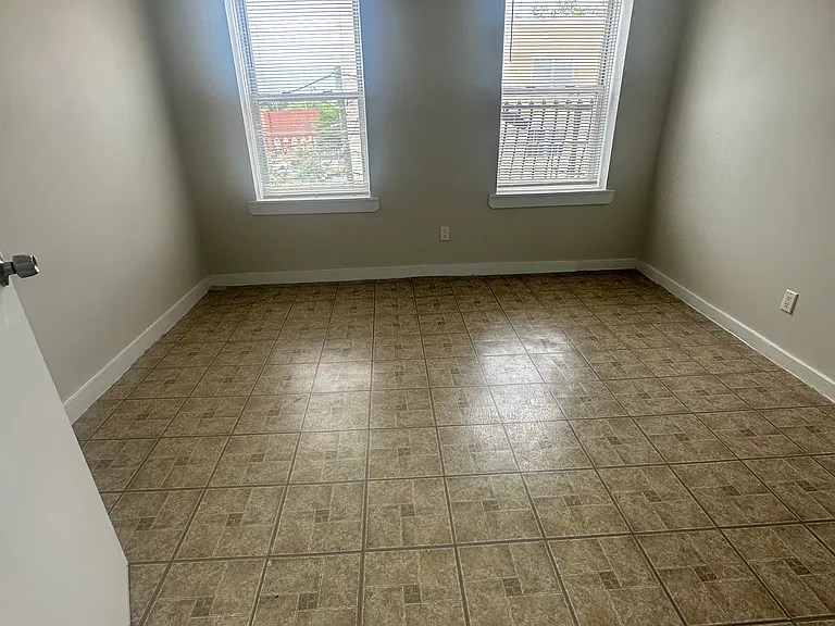 204 Market St #9B — Photo 4